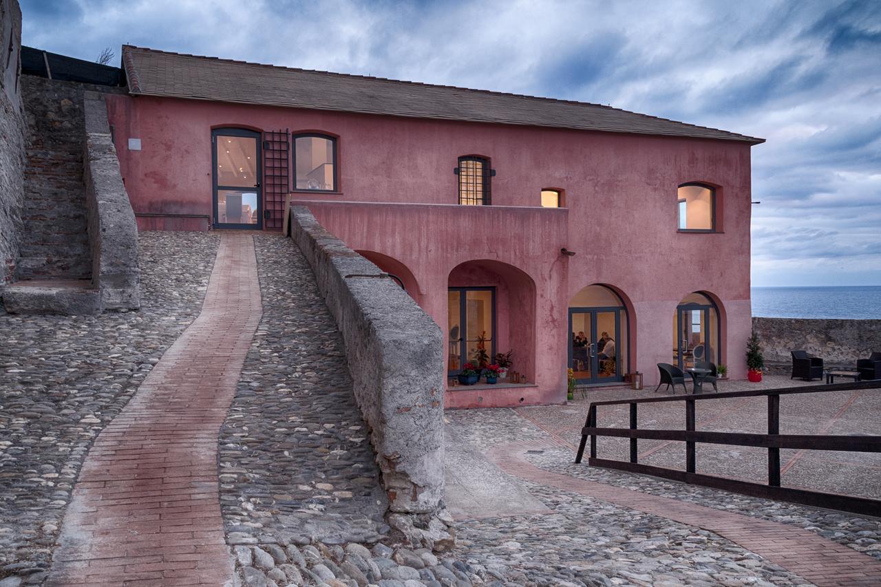 Locanda La Fortezza Finale Ligure Exterior photo